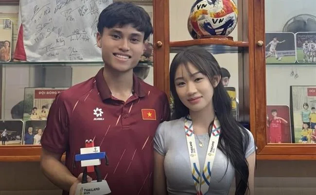 Đá gà trực tiếp